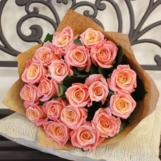 19 pink roses