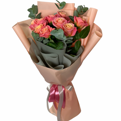 9 ароматных роз с эвкалиптом