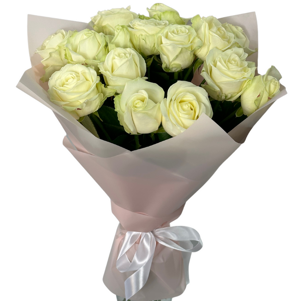 15 white roses in delicate tracing paper